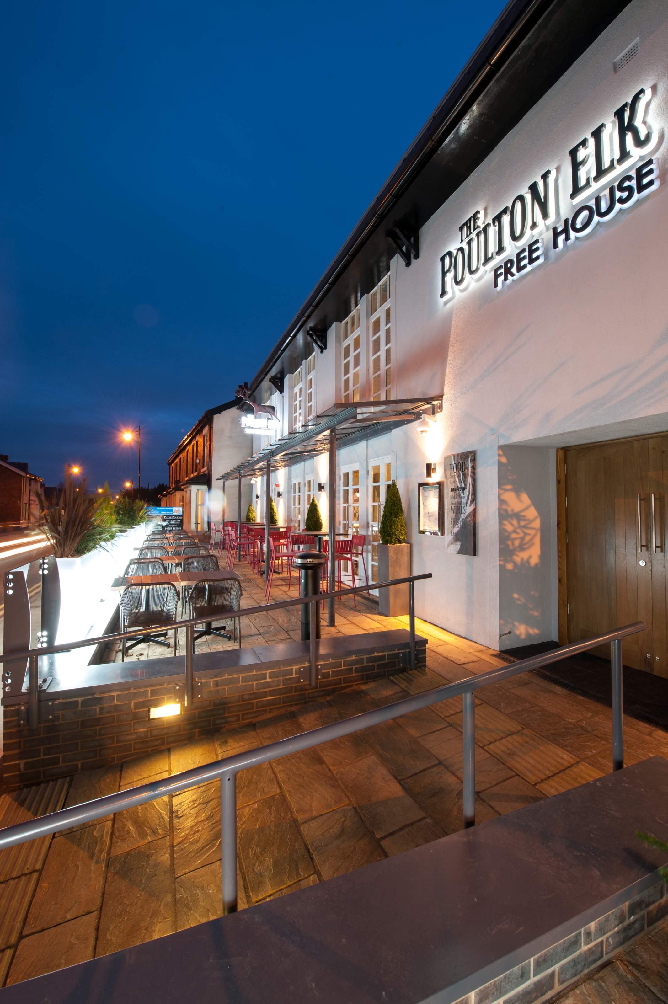 The Poulton Elk Pubs In PoultonLeFylde J D Wetherspoon